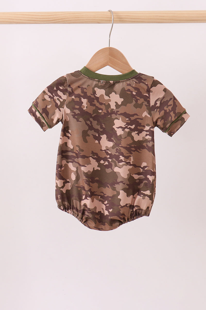 Camouflage print pocket bubble