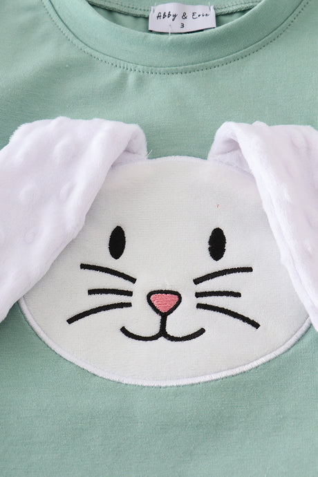 Green bunny applique set