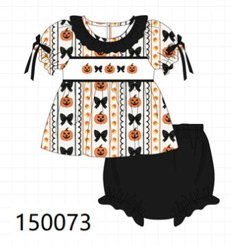 Pumpkin bow embroidery ruffle bloomer set