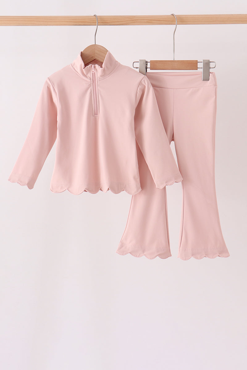 Pink scallped zipper active set