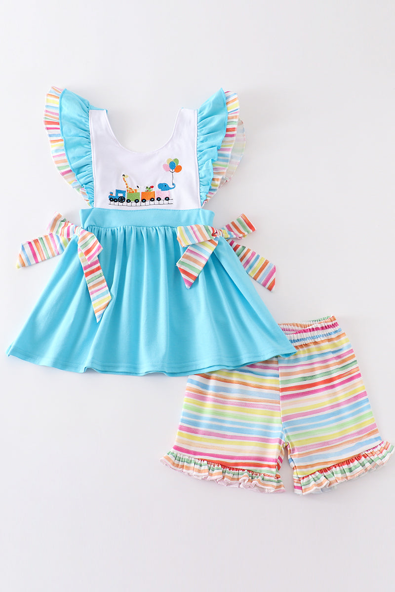 Blue farm embroidery girl set