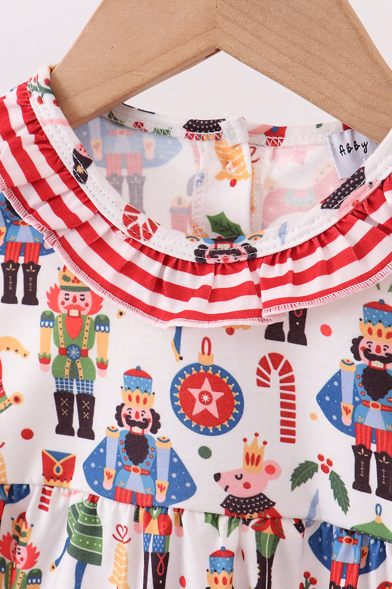Red nutcracker print ruffle buble