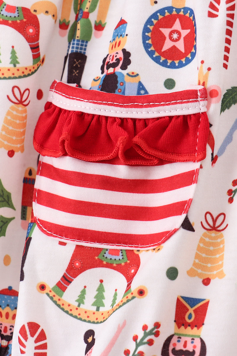 Red nutcracker print ruffle buble