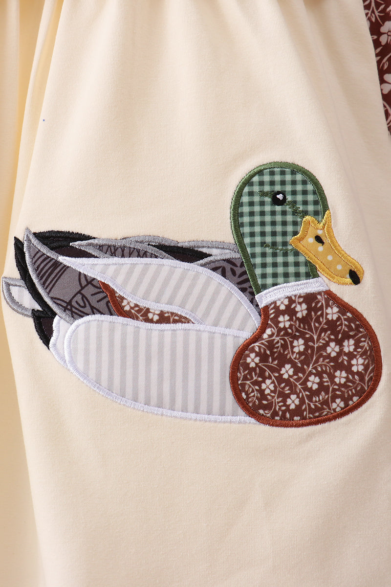 Brown Mallard Applique Ruffle Pants Set