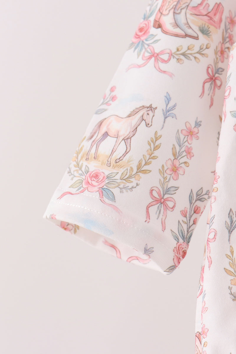 Pink horse ruffle bubble