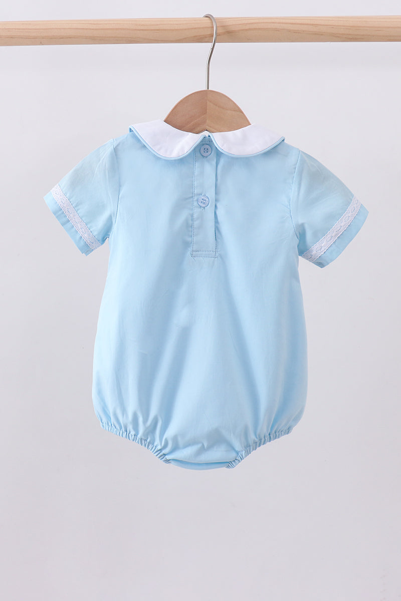 Blue cross embroidery bubble