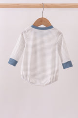 Blue puppy embroidery bubble