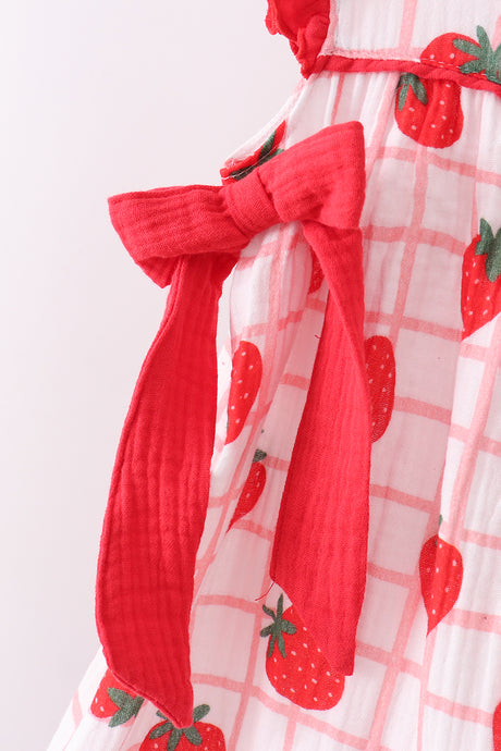 Red strawberry muslin plaid ruffle shorts set