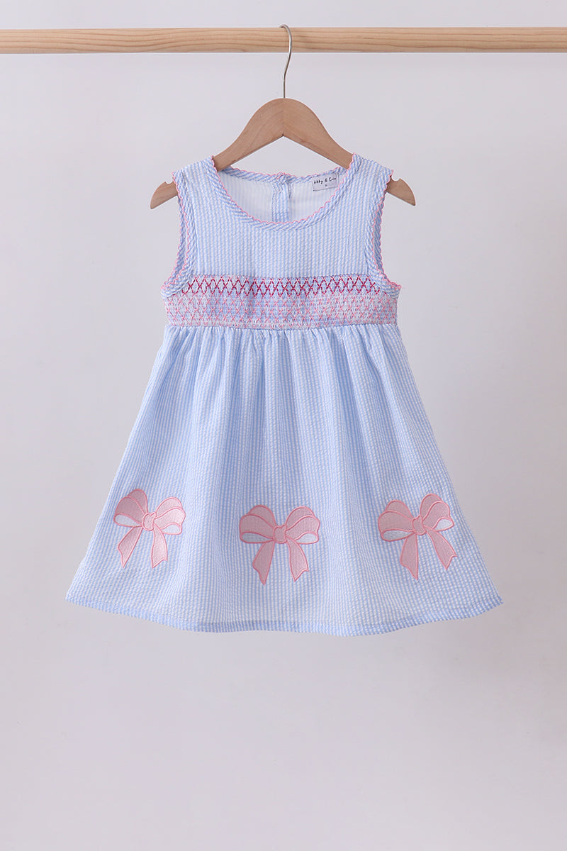 smocked dress fabric Blue seersucker bow smocked dress – Honeydew USA