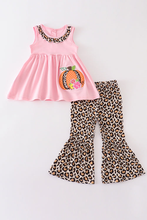 Pink leopard pumpkin applique girl set