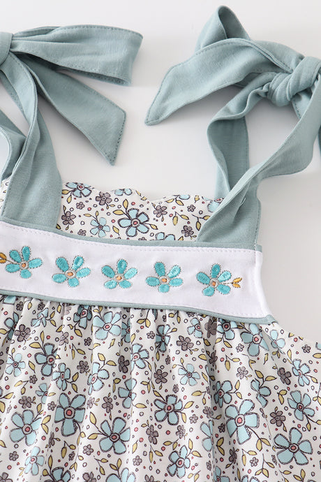 Blue floral embroidery ruffle set