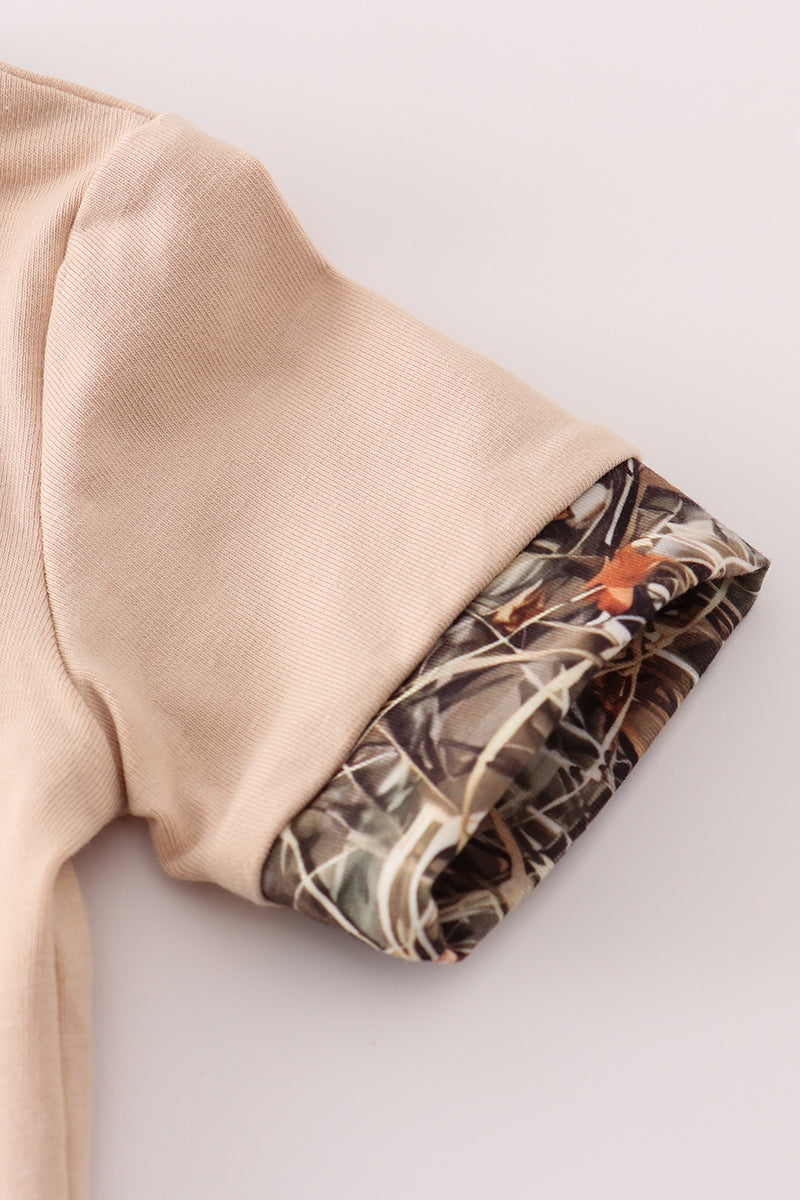 Camouflage hound embroidery romper