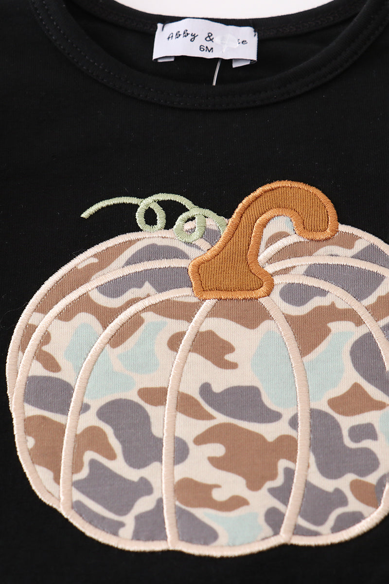 Black camouflage pumpkin applique bloomer set