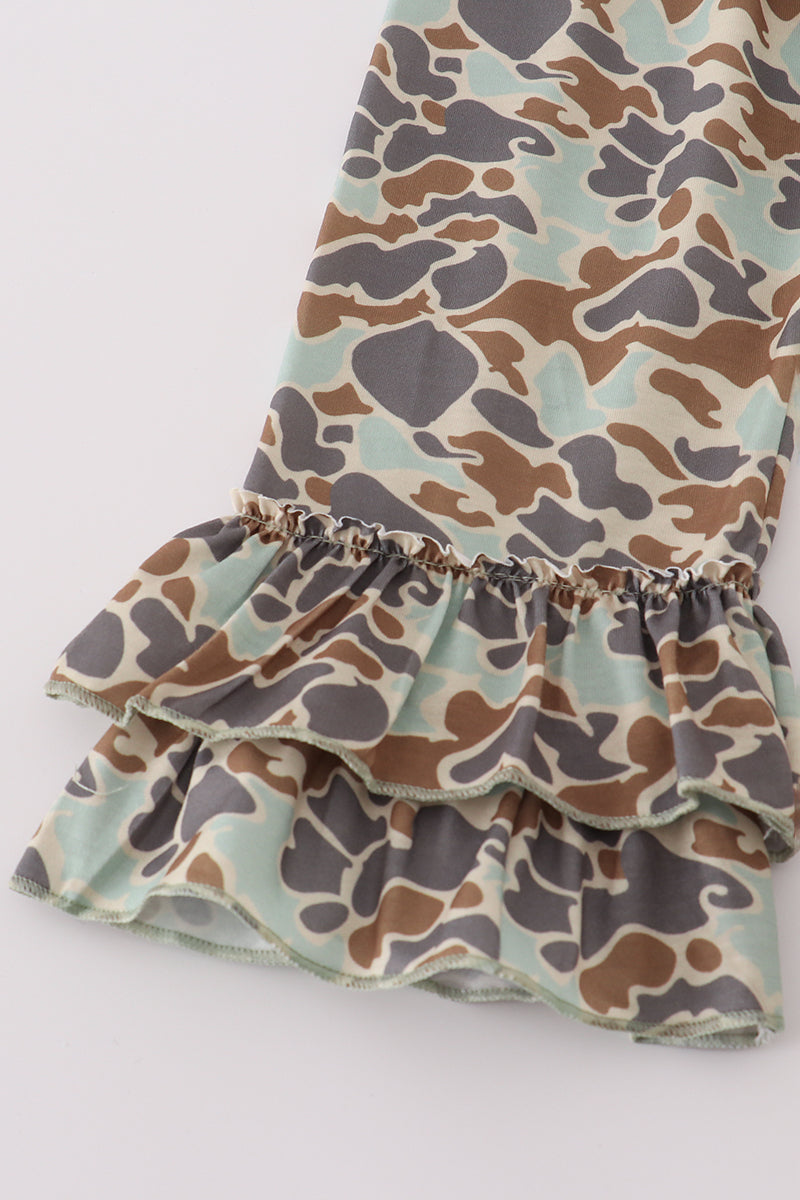 Camouflage print pumpkin applique ruffle pants set