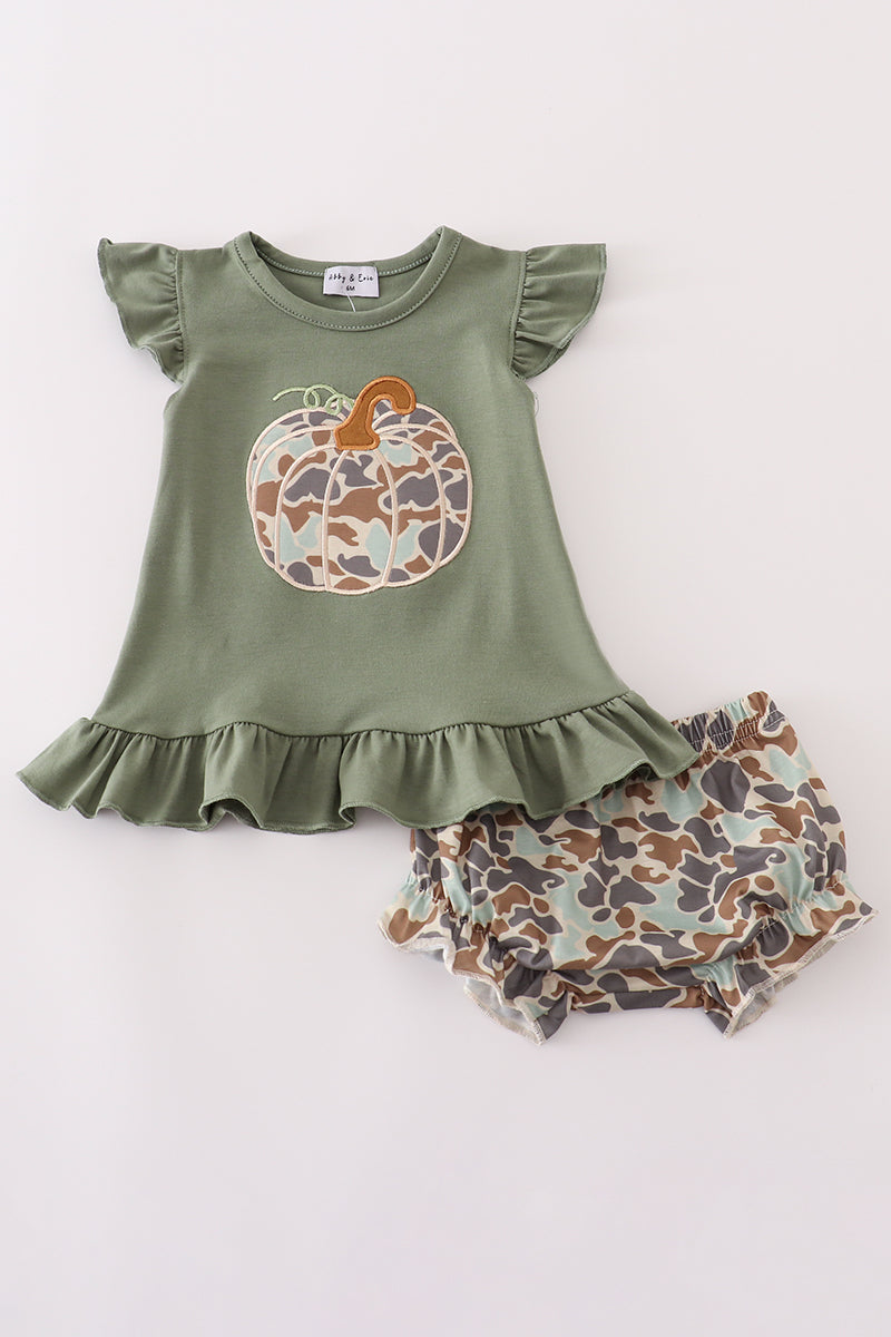 Camouflage print pumpkin applique ruffle bloomer set