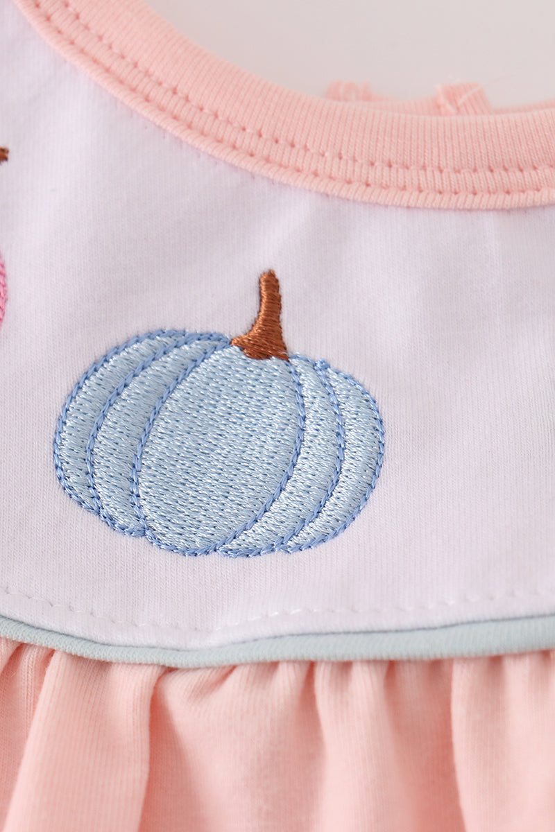 Pink embroidery bubble