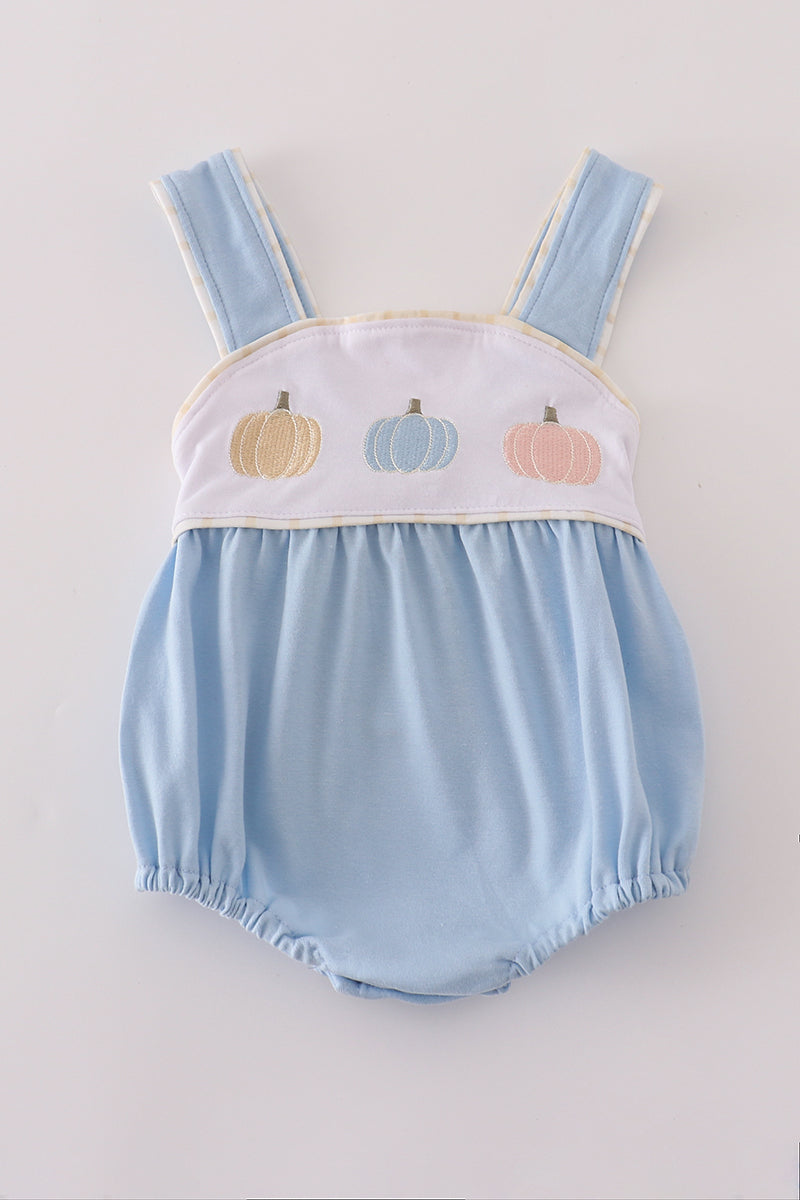 Blue embroidery bubble