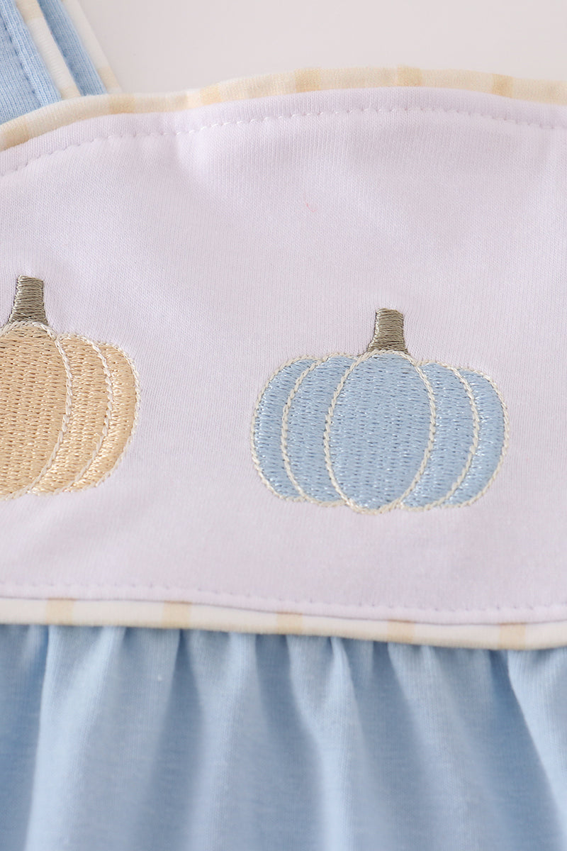 Blue embroidery bubble