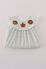 Green plaid sea shell french knot ruffle shorts est