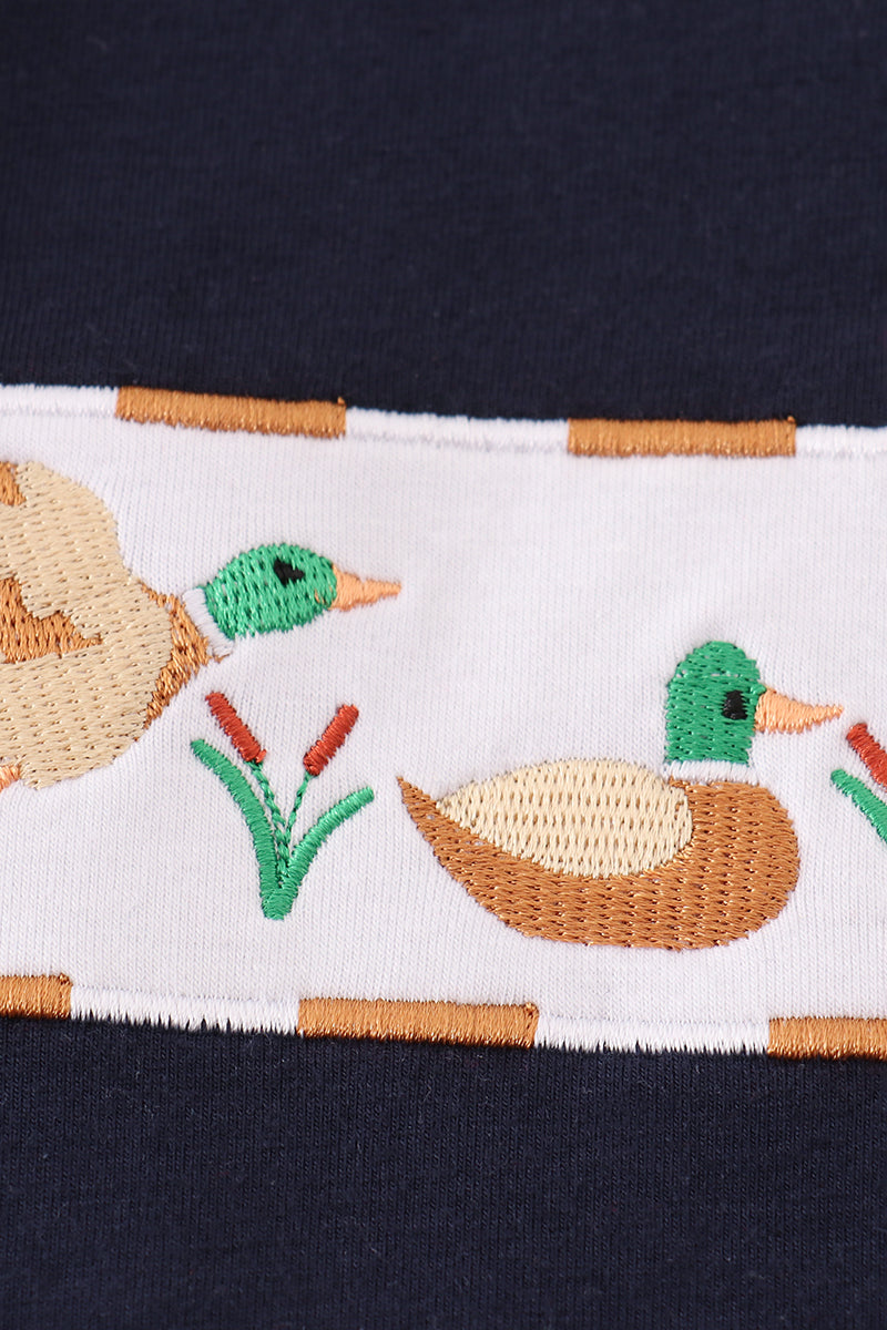 Navy duck embroidery top