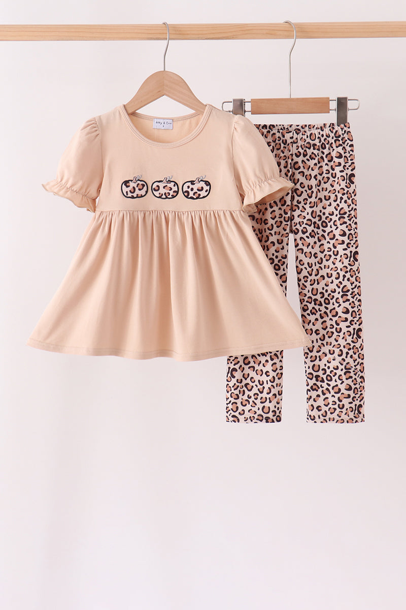 Leopard pumpkin applique pants set