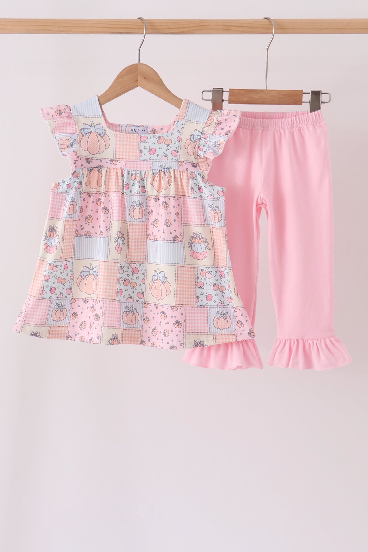 Pink pumpkin ruffle pants set