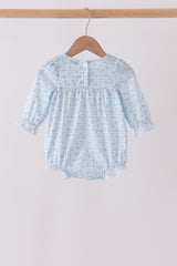 Blue bow embroidery bubble
