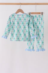 Green santa print ruffle pajama set