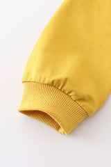 Mustard sweatshirt