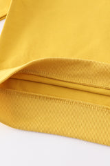 Mustard sweatshirt