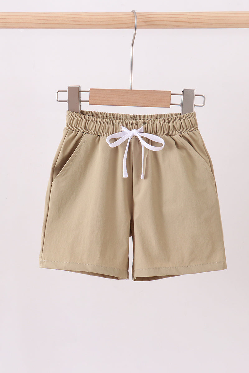Khaki pocket performance shorts