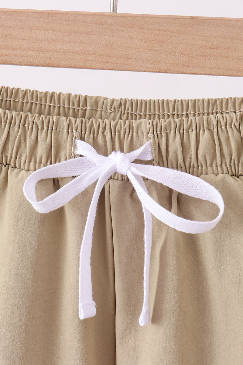 Khaki pocket performance shorts