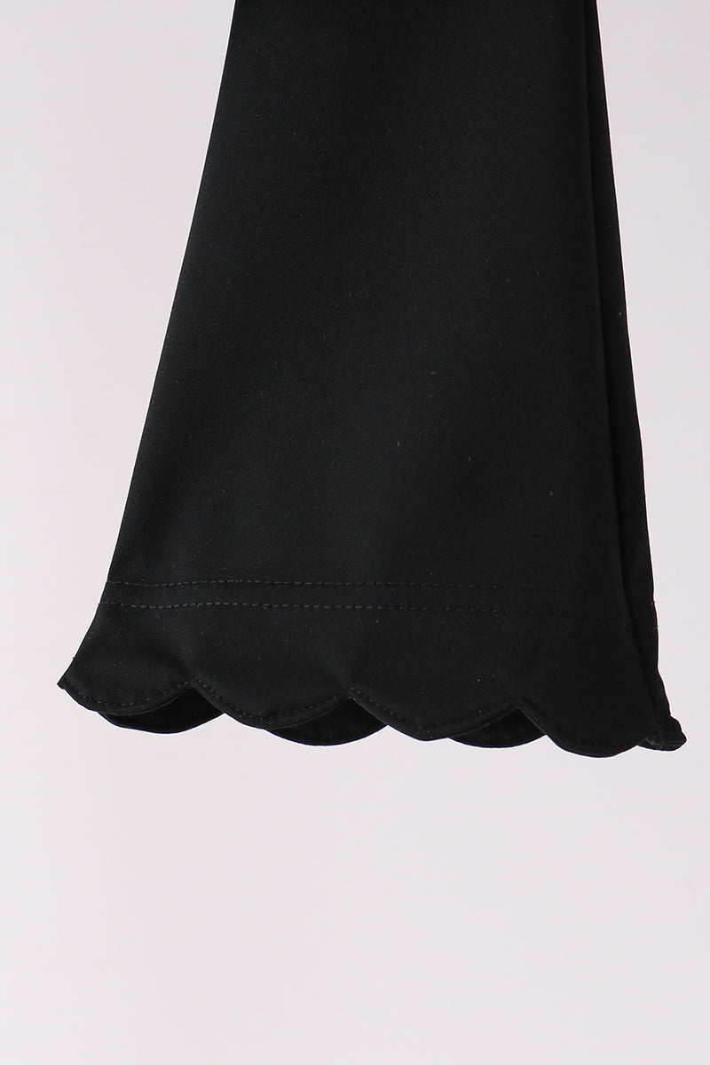 Black scallped zipper active set