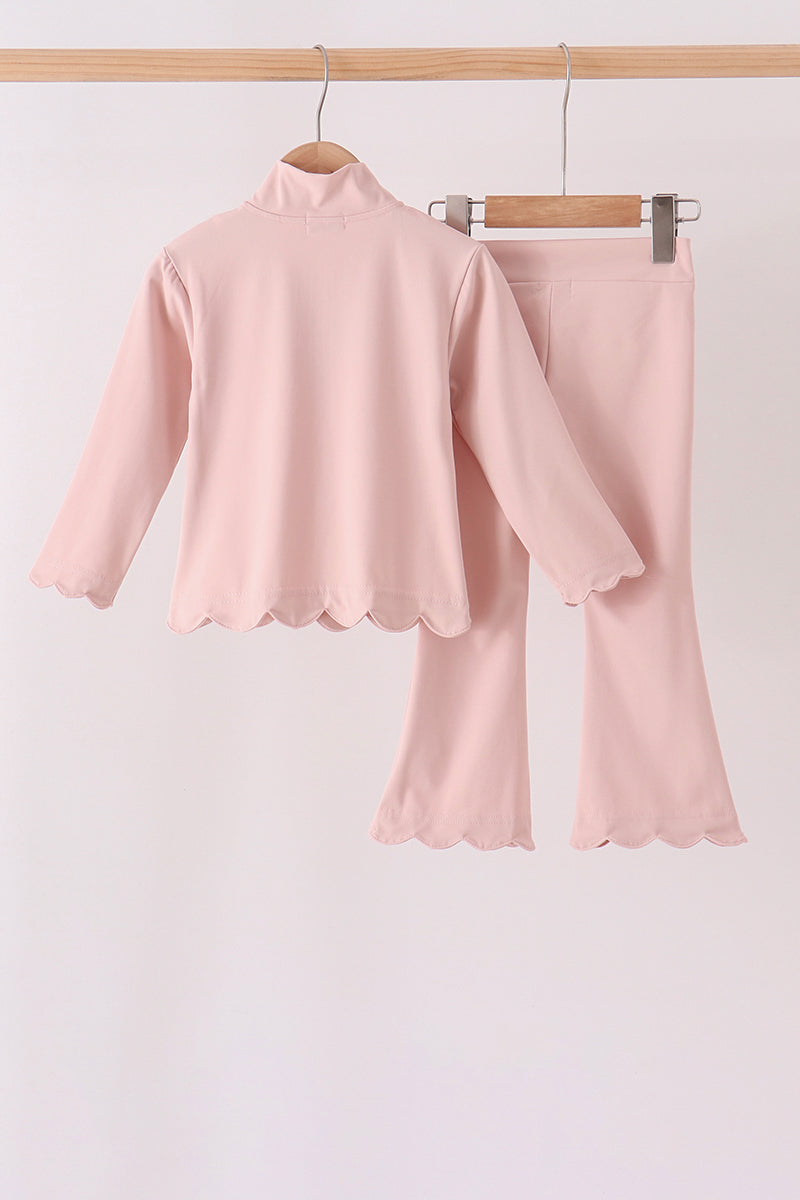Pink scallped zipper active set
