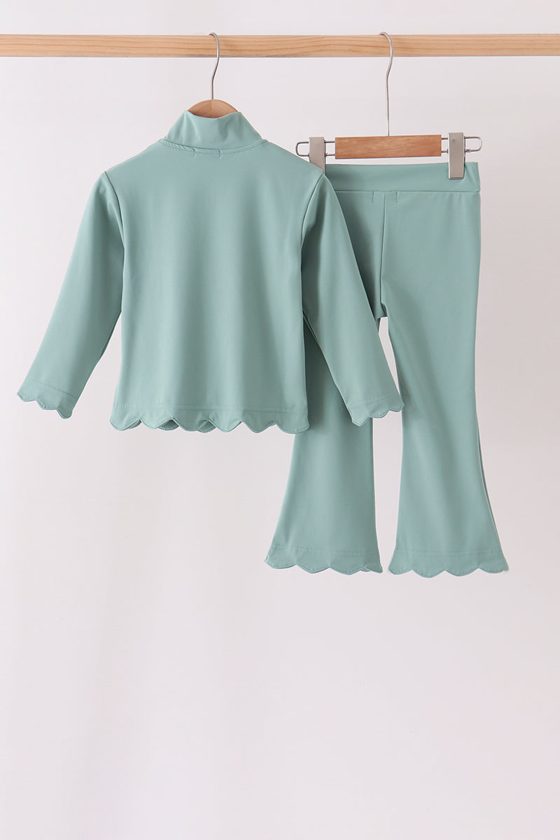 Sage scallped zipper active set