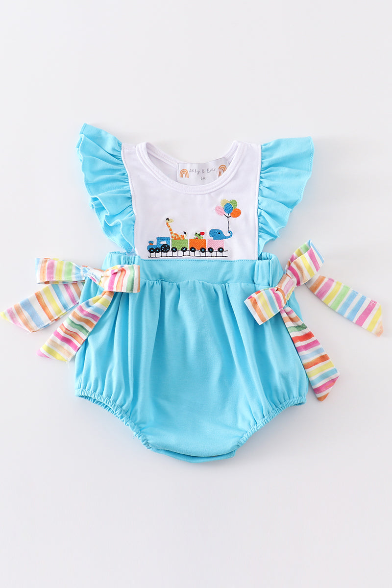 Blue farm embroidery girl bubble