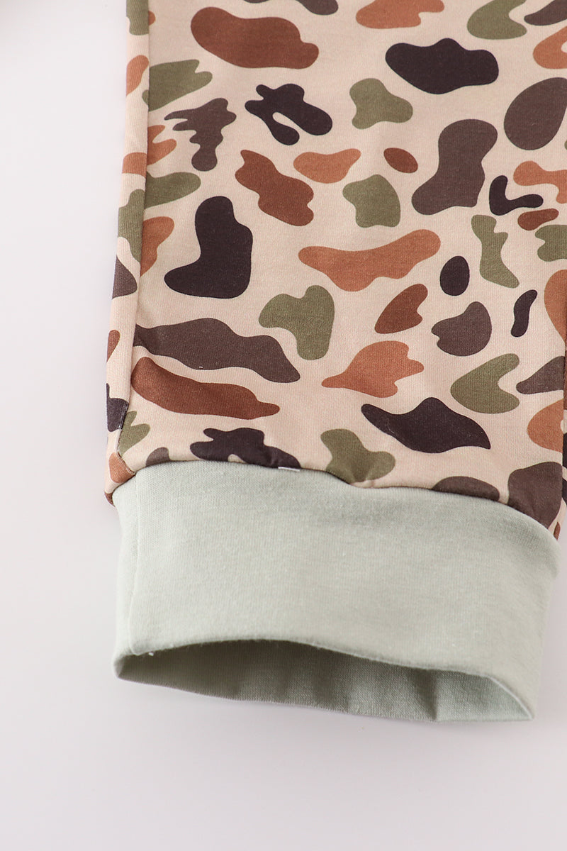 Green camouflage deer applique boy pants set