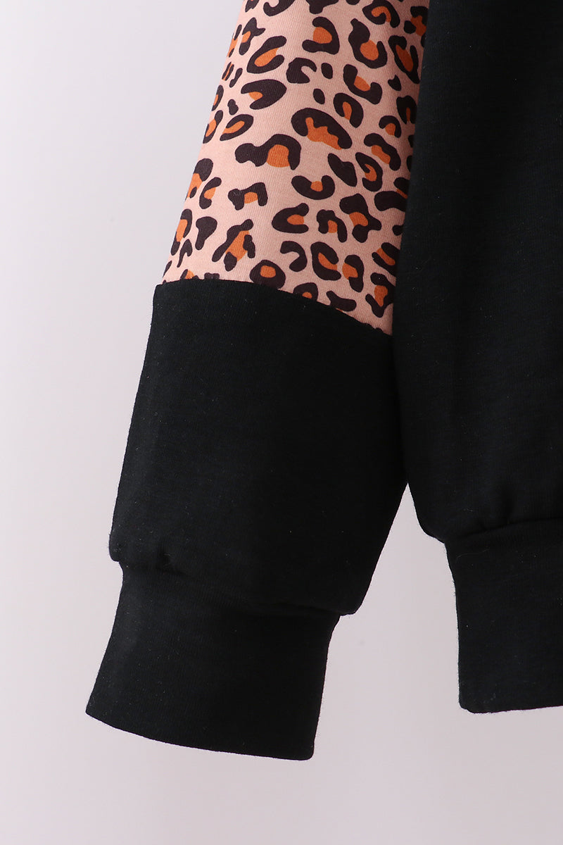 Black leopard tree deer print pants set