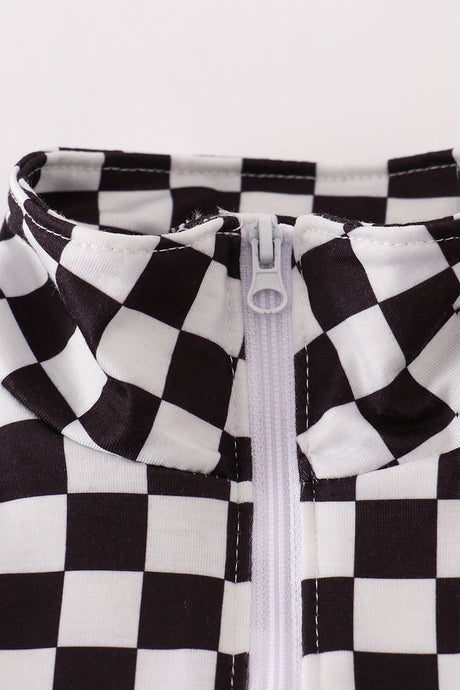 Black & white checkered pullover