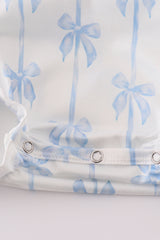 Blue bow ruffle bubble