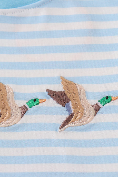 Blue stripe duck embroidery top