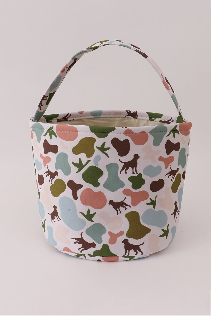 Camouflage puppy print basket