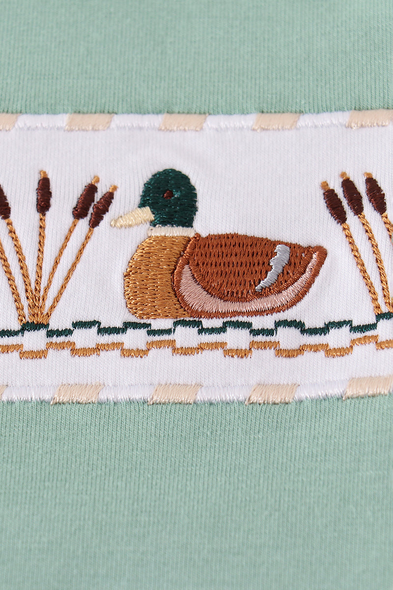 Green duck embroidery pants set