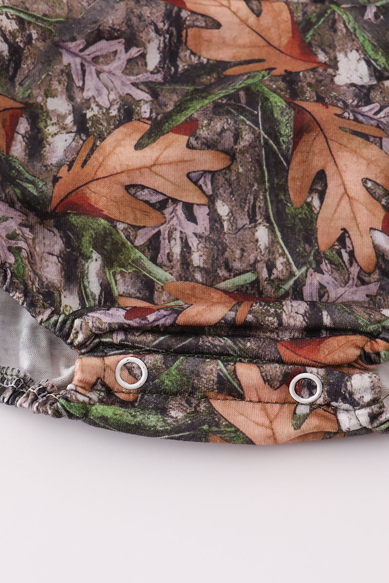 Forest hunting deer embroidery bubble