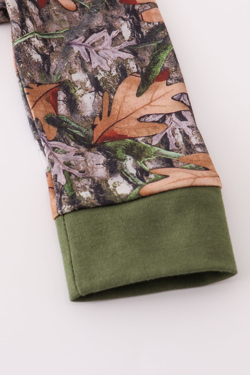 Forest hunting deer embroidery bubble