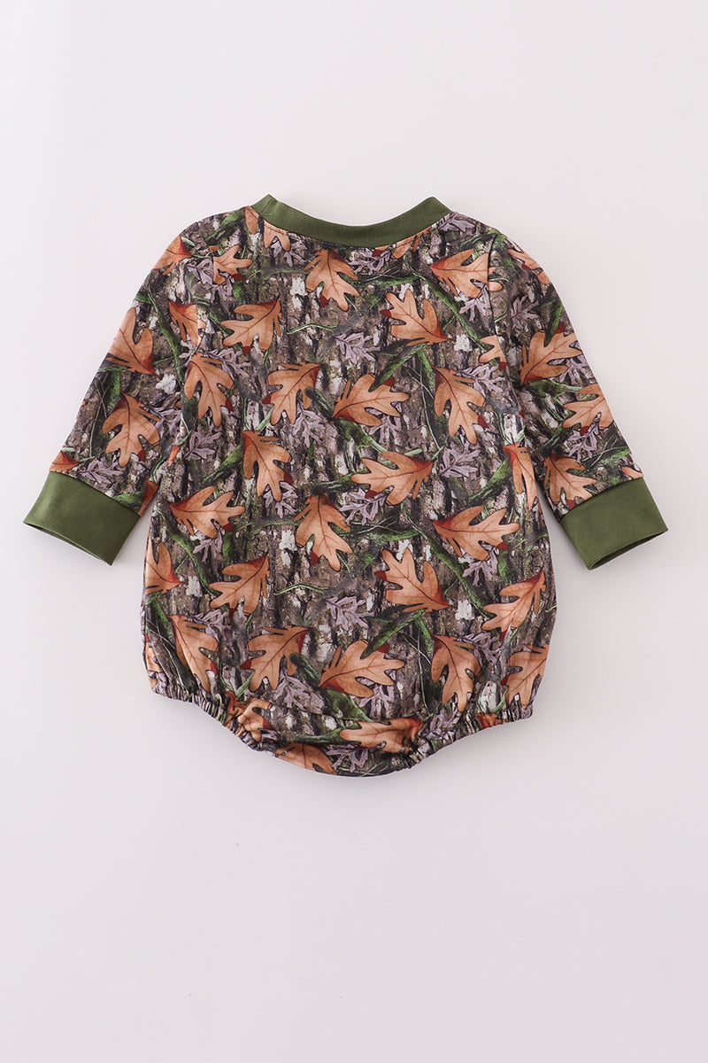 Forest hunting deer embroidery bubble