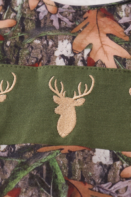 Forest hunting deer embroidery jonjon