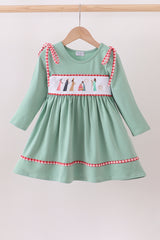 Green nativity embroidery dress
