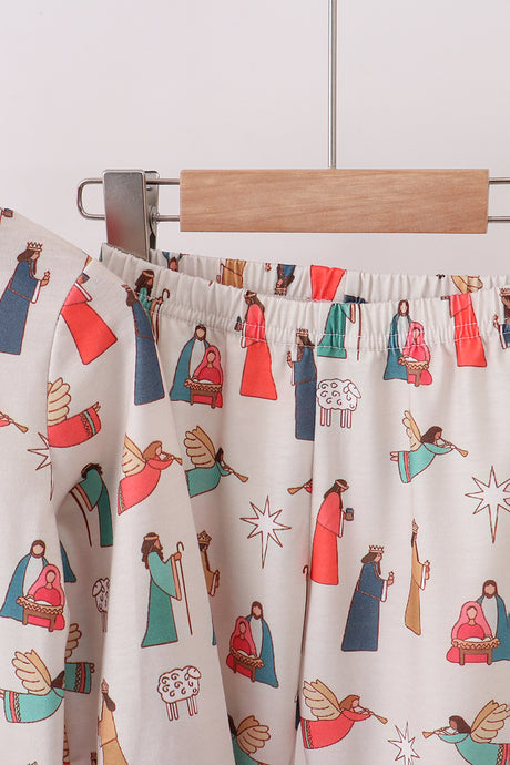Nativity print pajamas set