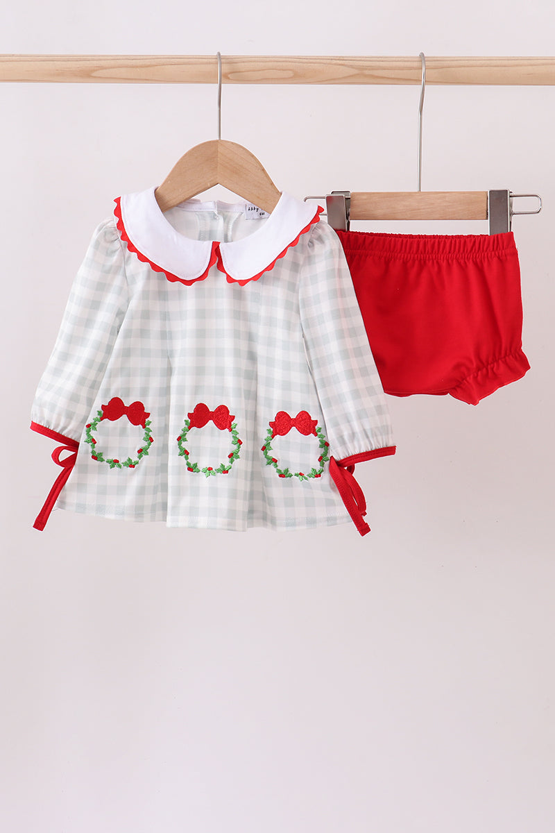 Christmas wreath embroidery bloomer set